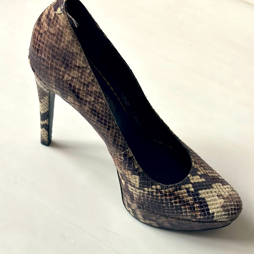 Stunning Platform Snakeskin Python Heels With Pla… - image 1